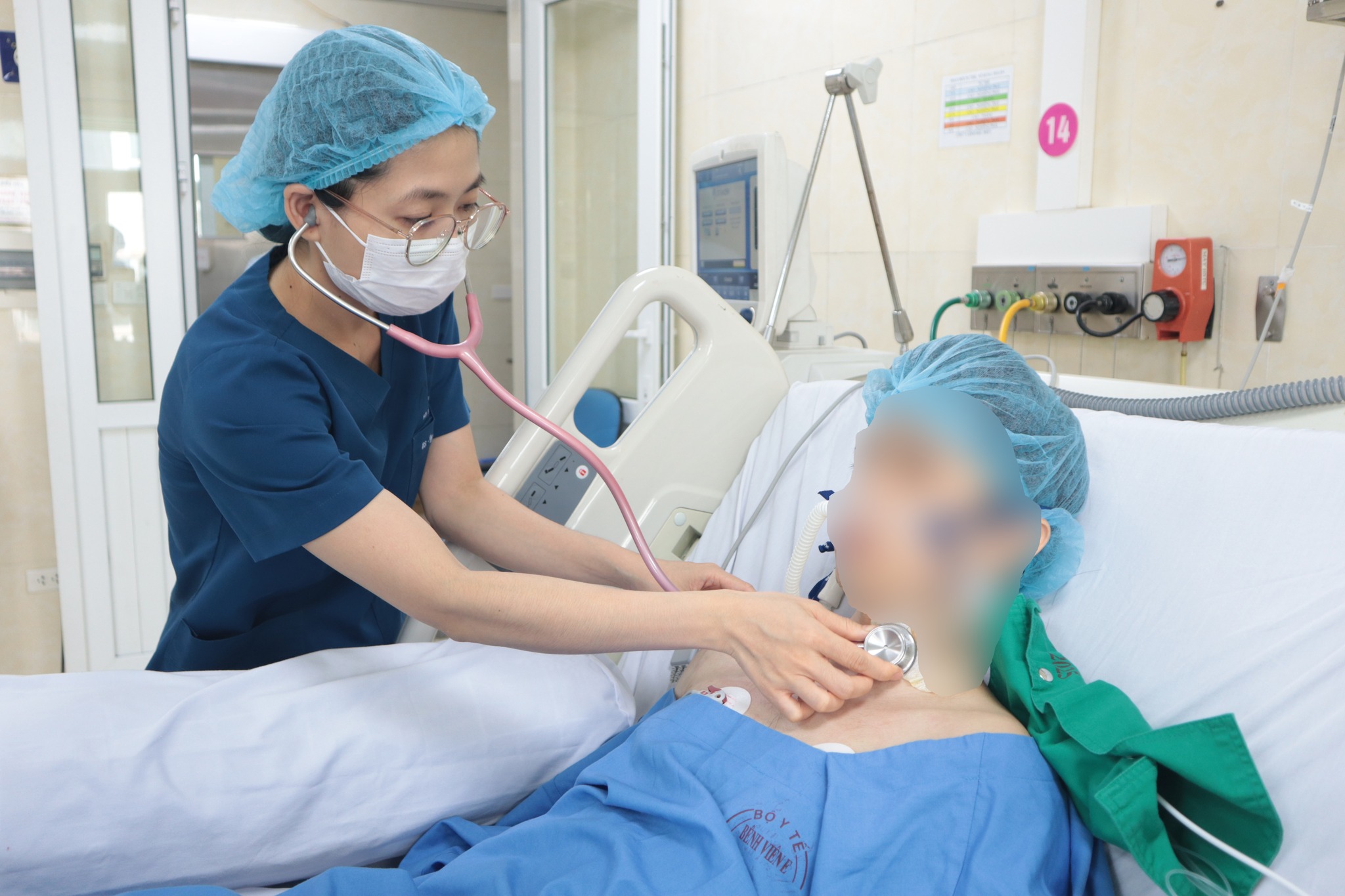 52736904612710879950274704118880045034752750n