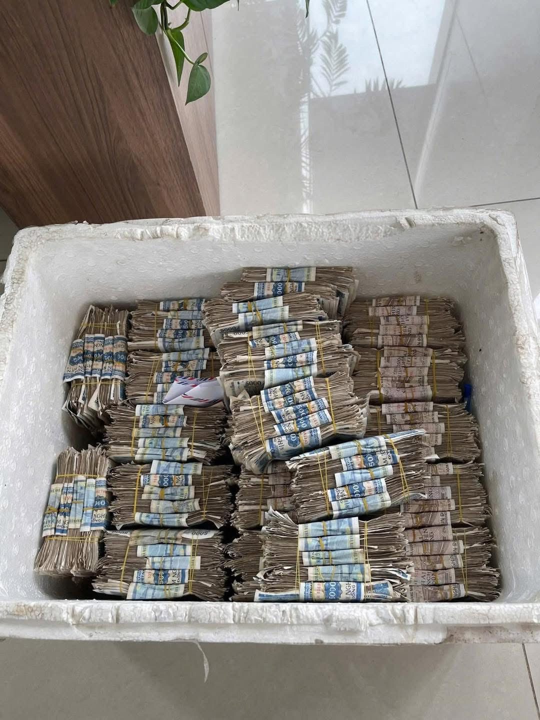 53396359716488641460709367648149781647512885n