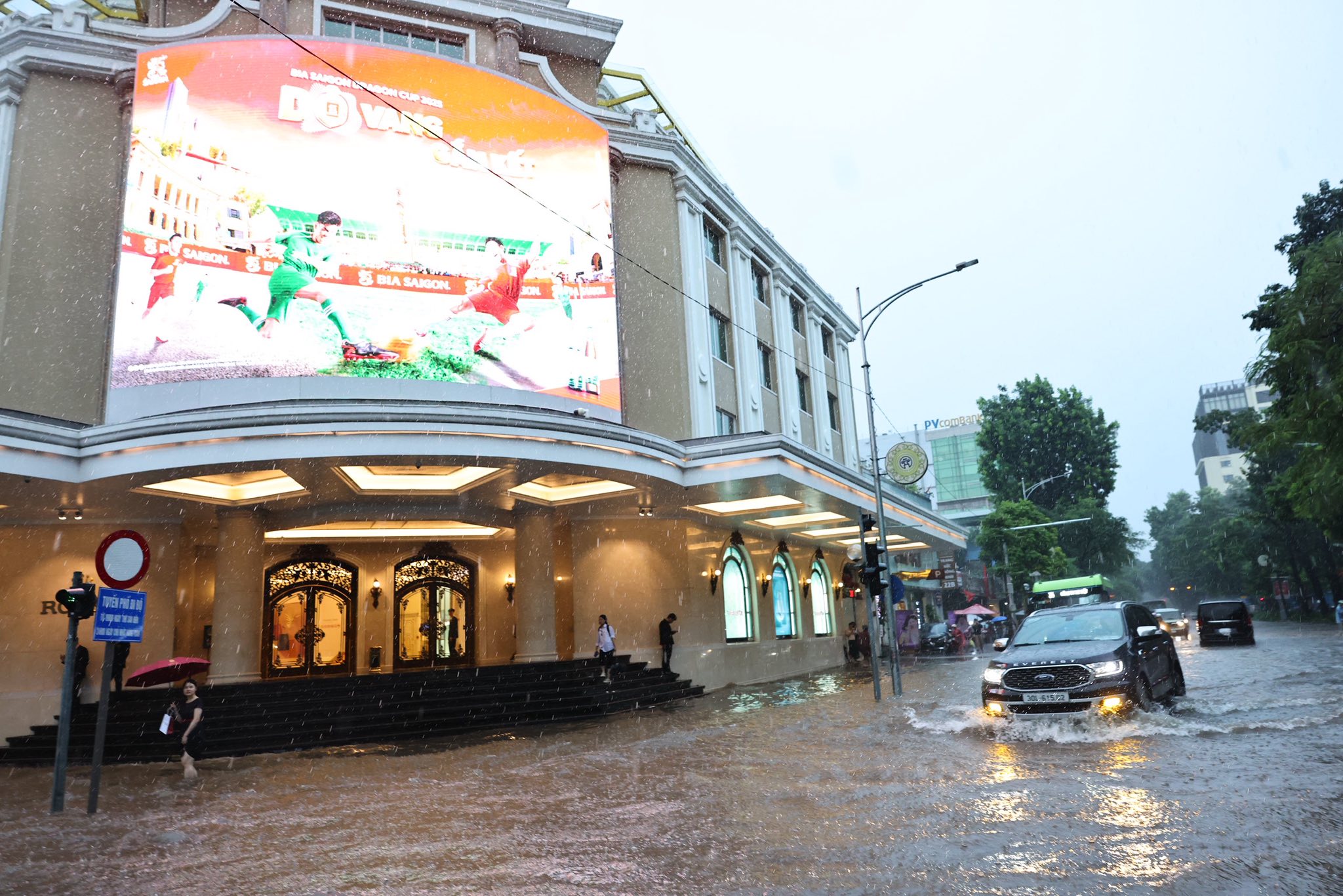 556822685243629879233841072039010077251429127n