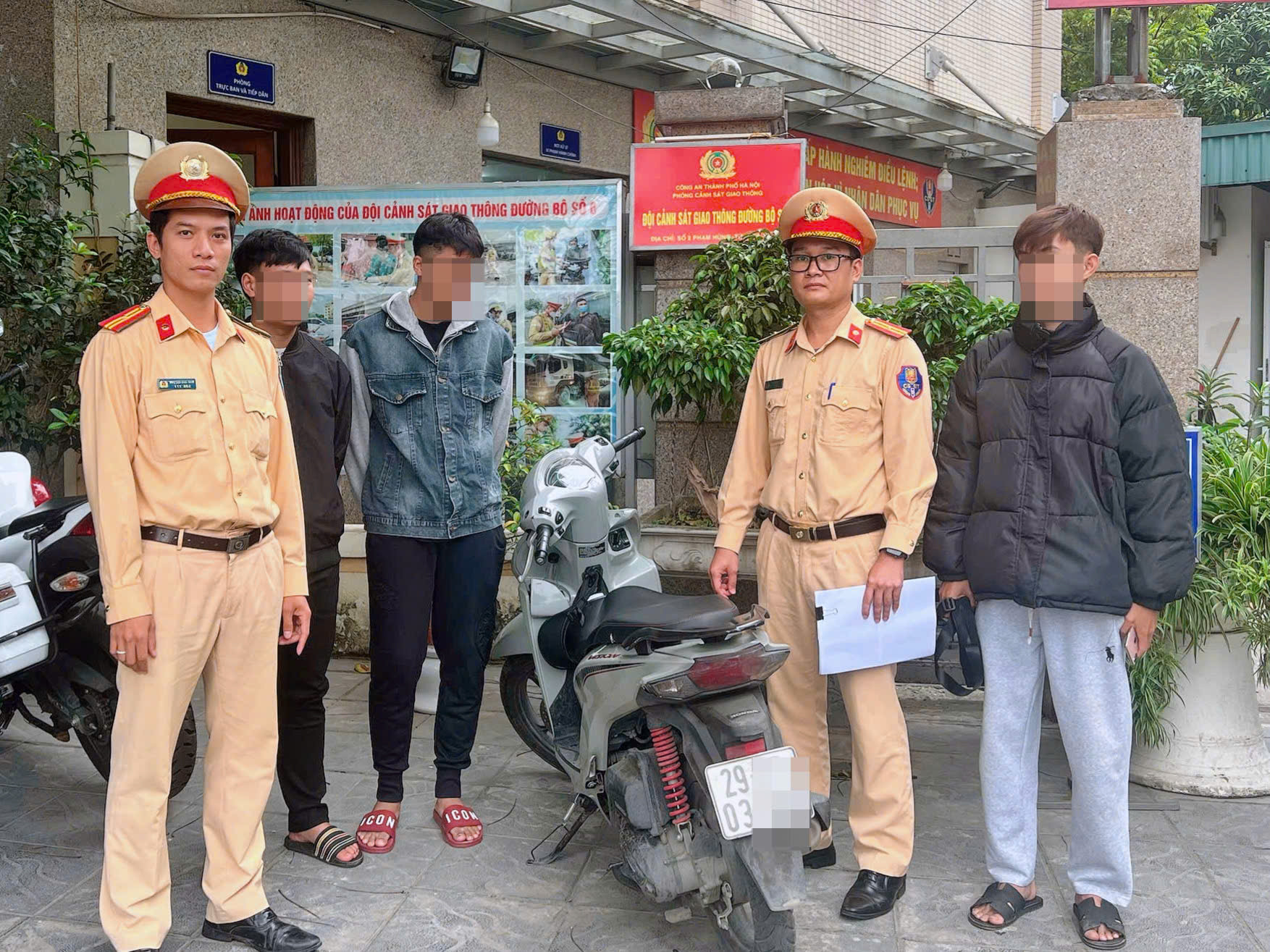 z7151464517476 7f350b9773168c8ce6fe24d9ce9e41b4 2142