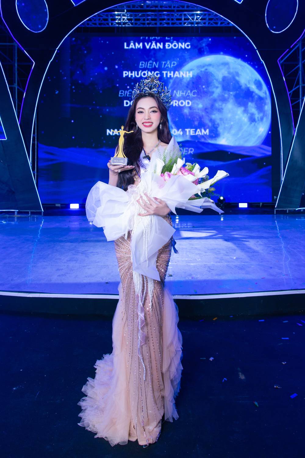 hoa hau hoang ngoc nhu sbd 552 truong dh cong nghiep tp3