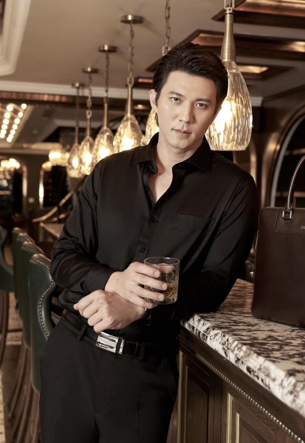 Tổng tài phim giờ vàng: Quá khứ làm bốc vác ở TP.HCM, giờ là chủ homestay, xây biệt thự, cưới hot girl- Ảnh 4.