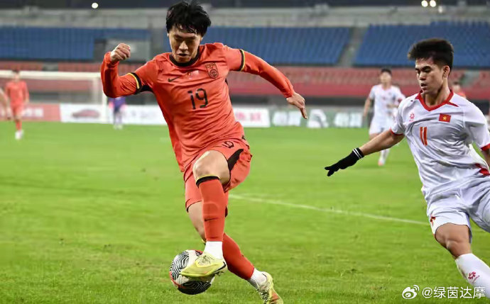 64b38064gy1i7aegiqdkjj20u00intc1