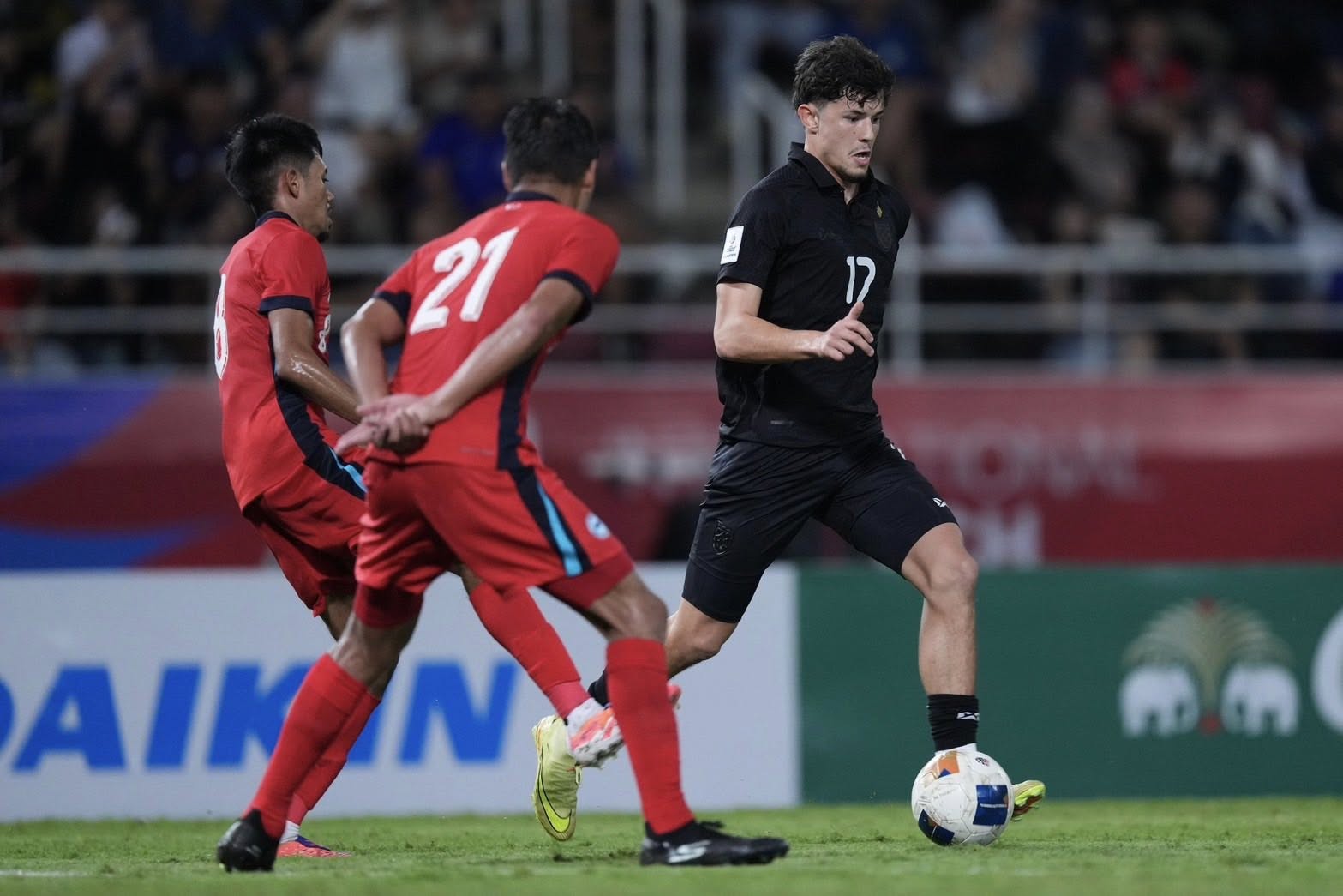 hagl thanh hoa doi hinh 1527