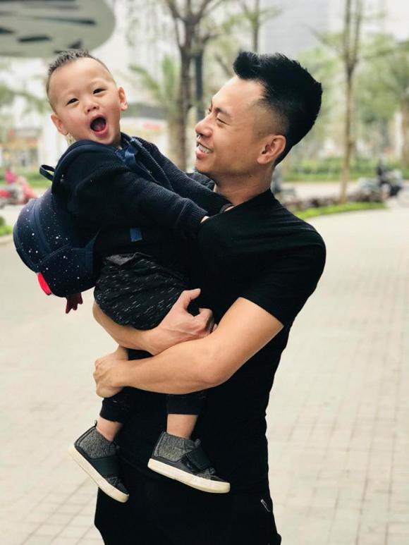 nhac si duong cam con ngoisaovn 4 ngoisaovn w720 h960