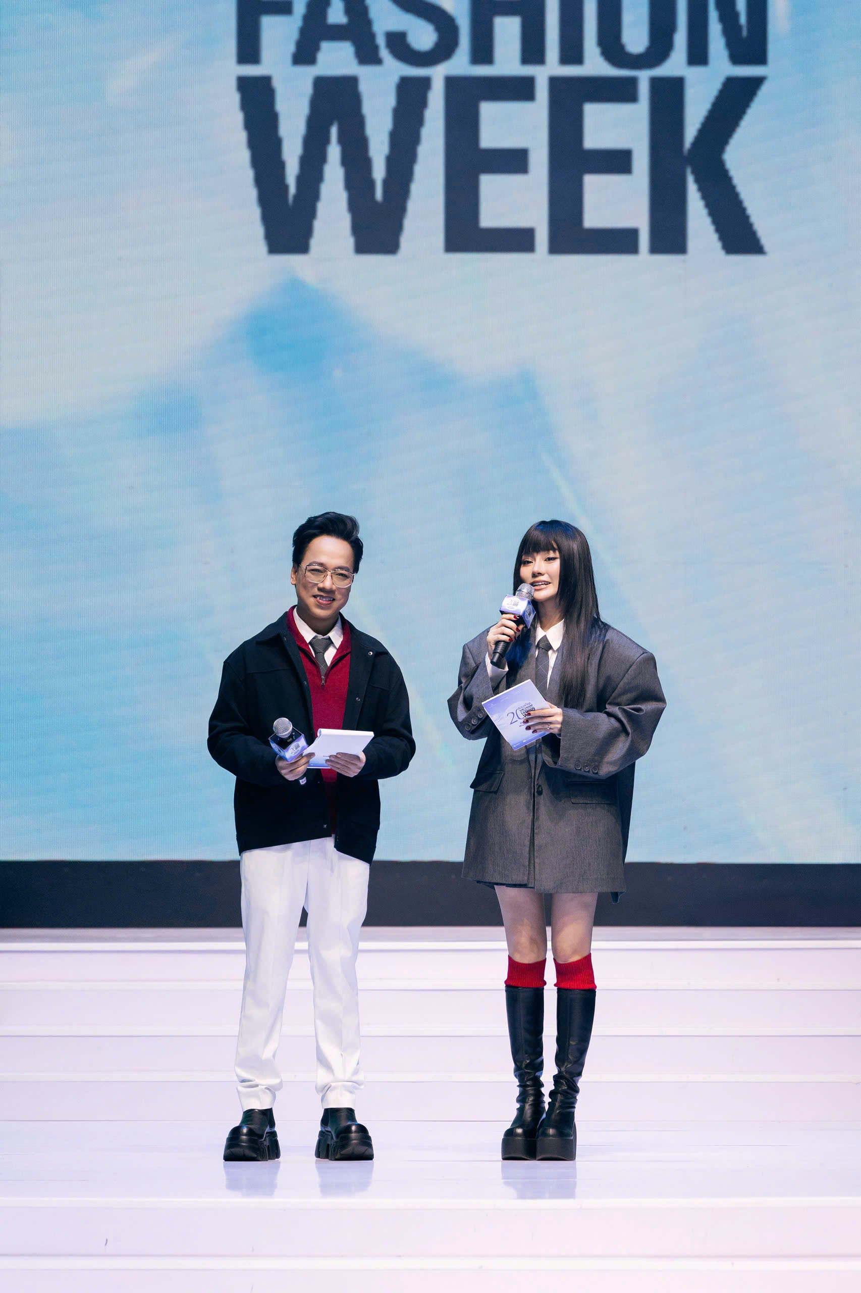 z7232909624909c58168f5e929bcf85b80f6ac404b31e7