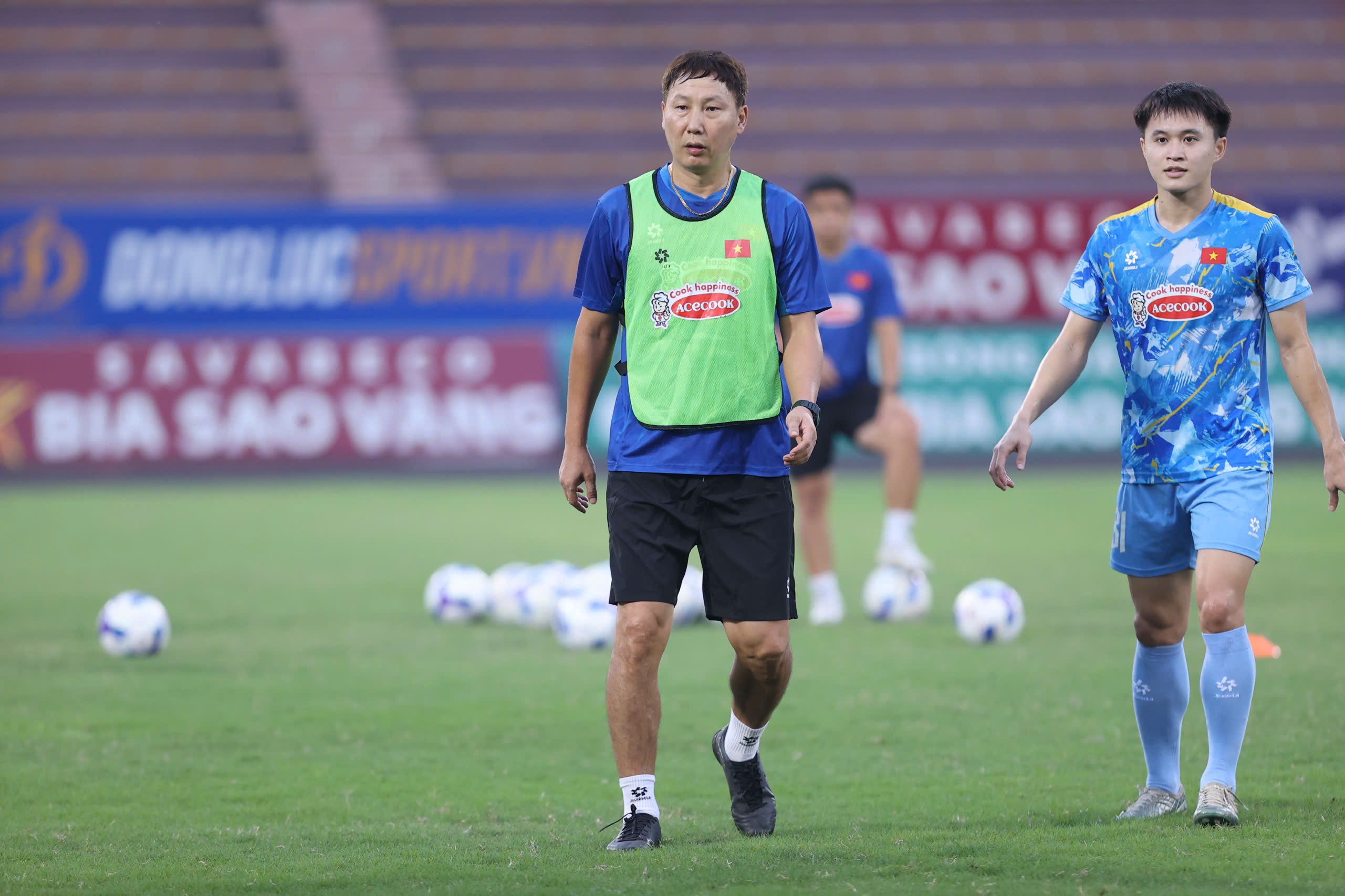 z7213129403461bf6809b621b2b5bab87cef77babb933d