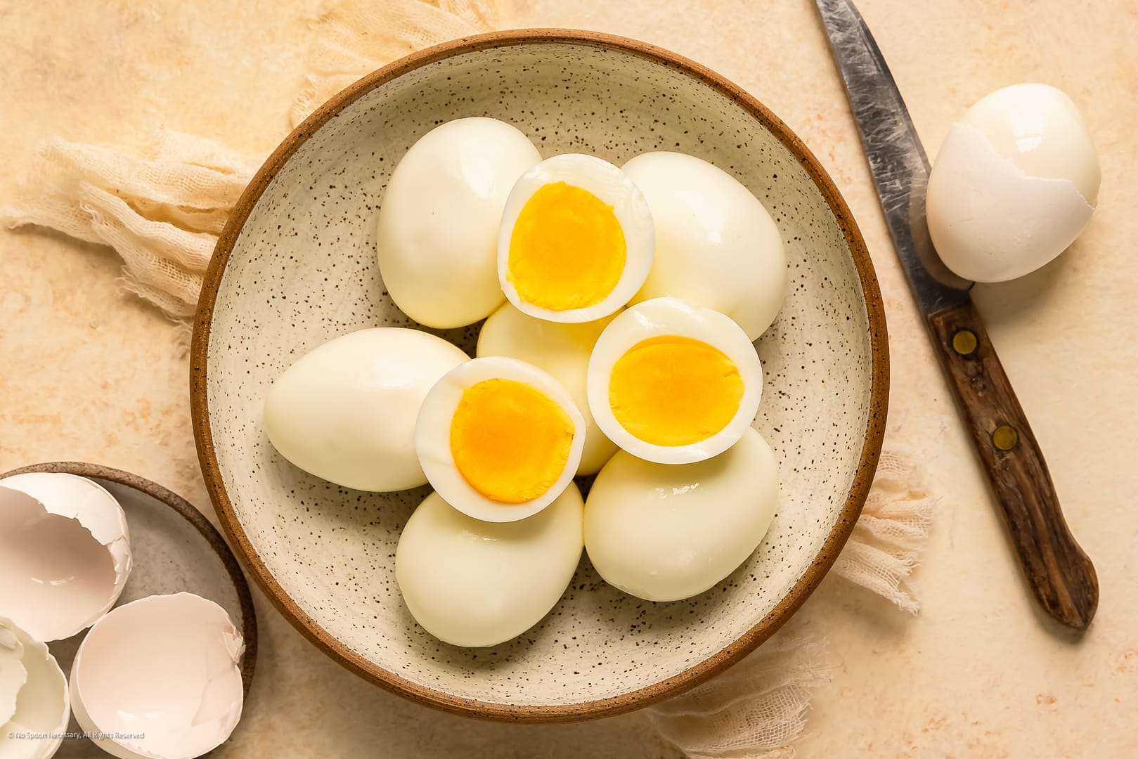 easy to peel hard boiled eggs