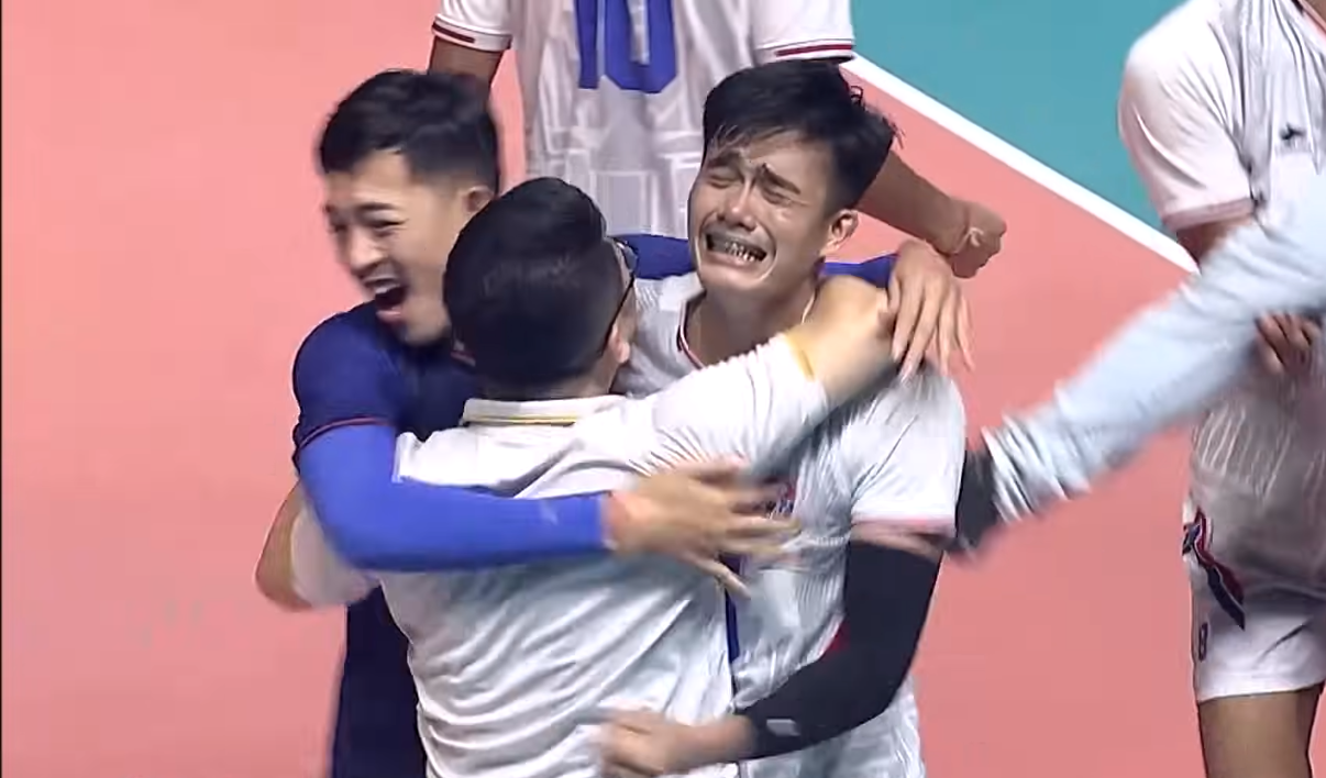 bong chuyen campuchia rut lui