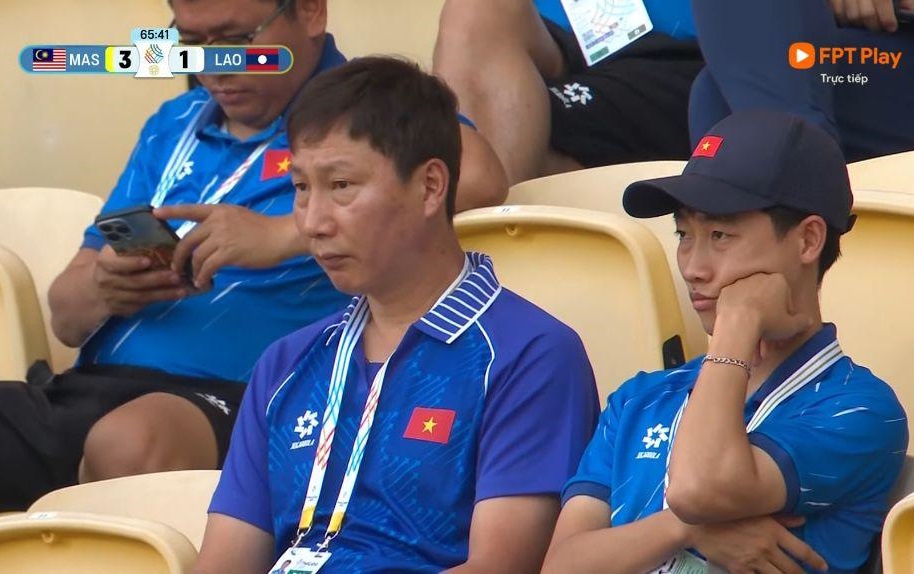 photo2025 12 0618 08 08