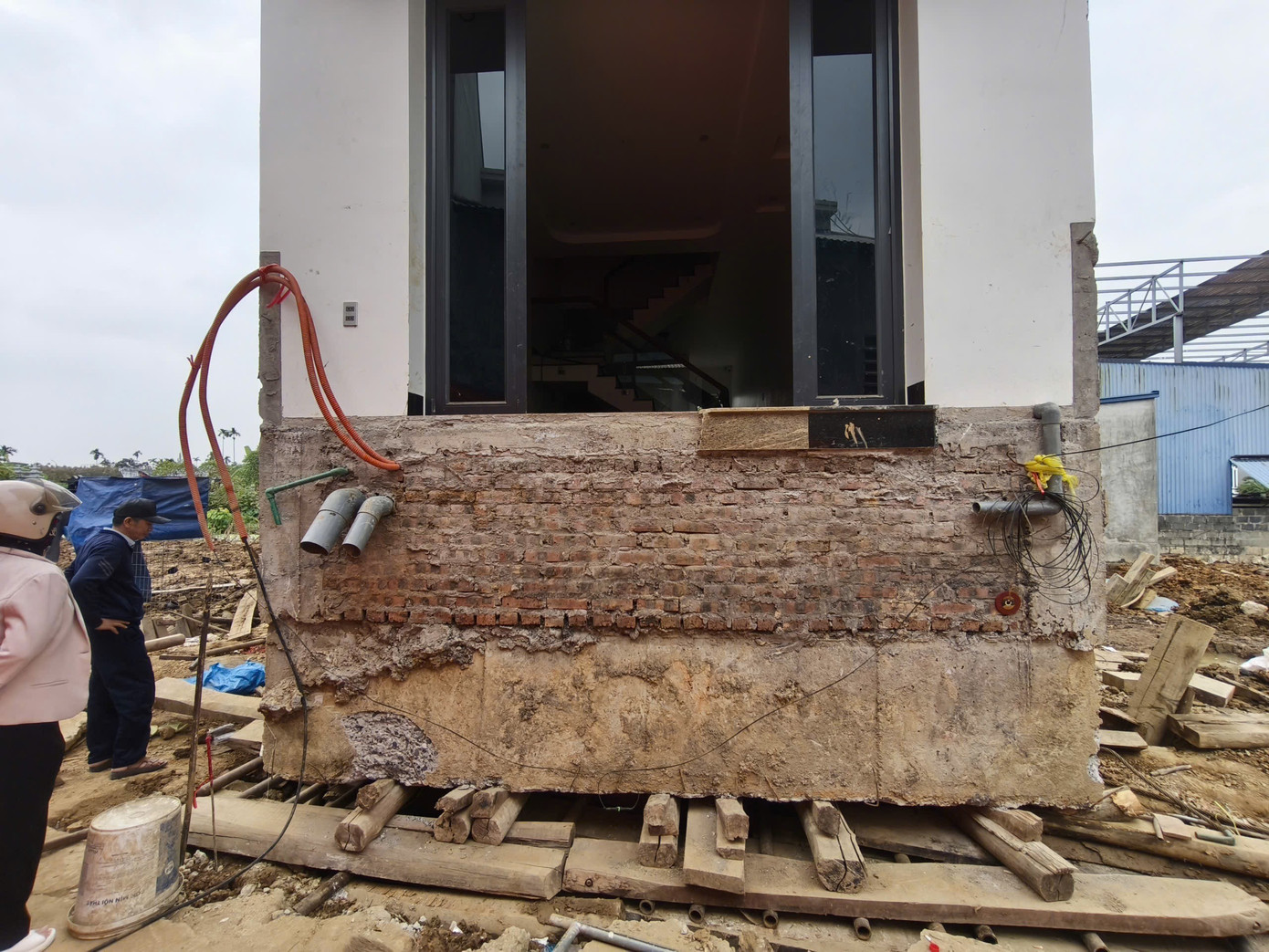 0686f85e 96ec 4351 bcb6 dbb5cf2b5a85 1764984557869 17649845581611254904724