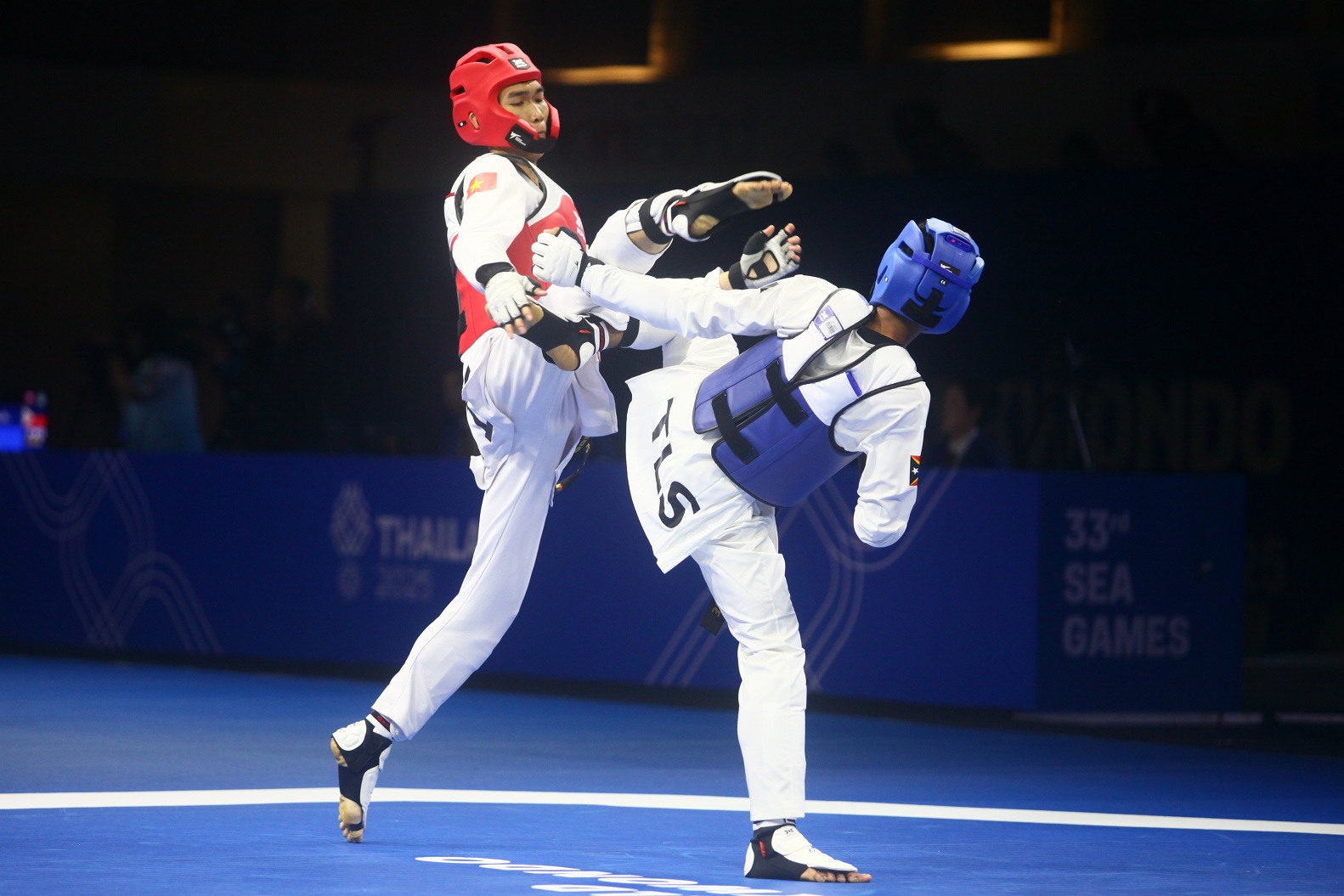 nguyen hong trong 45kg taekwondo nam 6