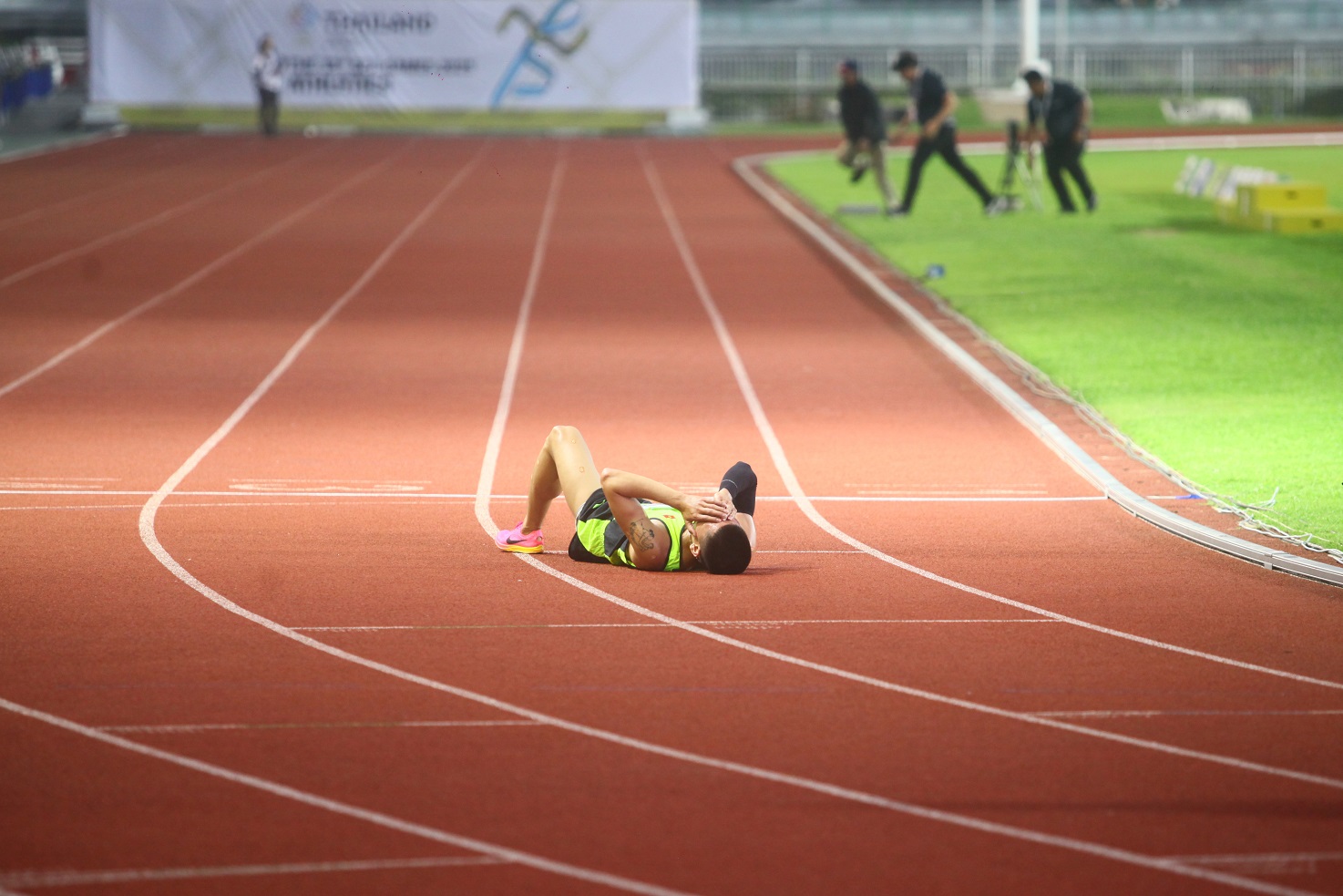 sam van doi dien kinh 1500m nam 112