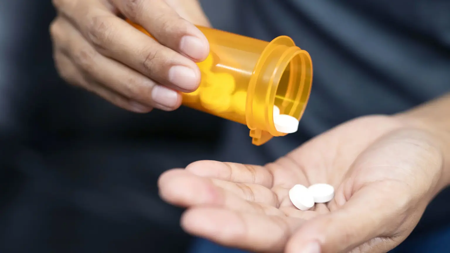 thuoc giam dau co the gay suy than