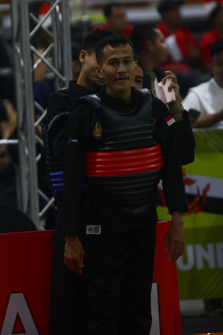 nguyen duc hau duoi 45kg pencaksilat 10