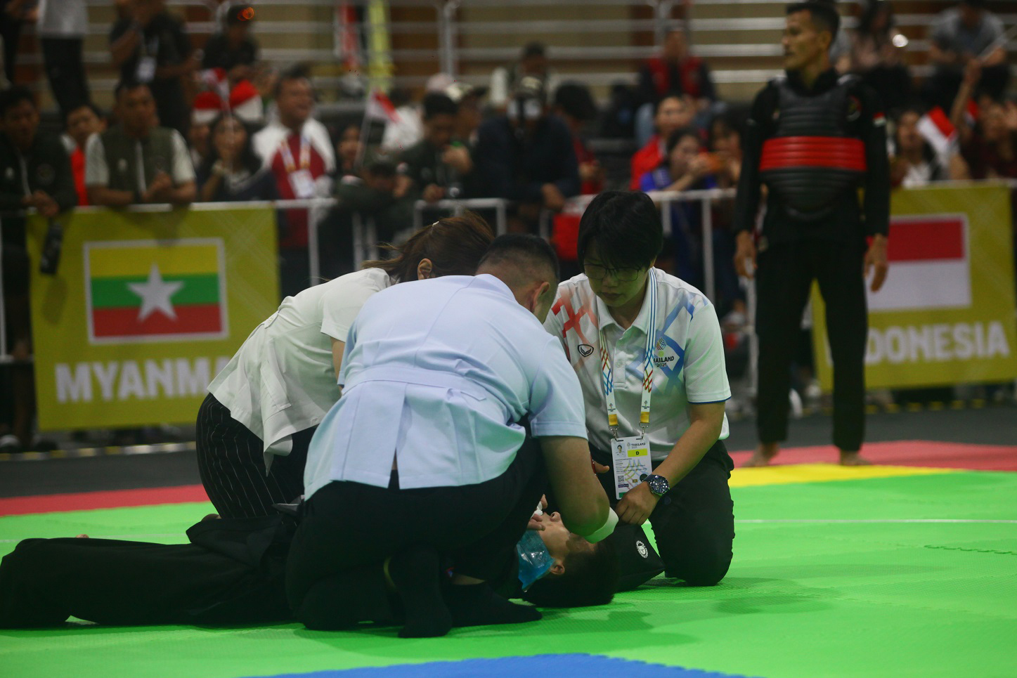 nguyen duc hau duoi 45kg pencaksilat 2