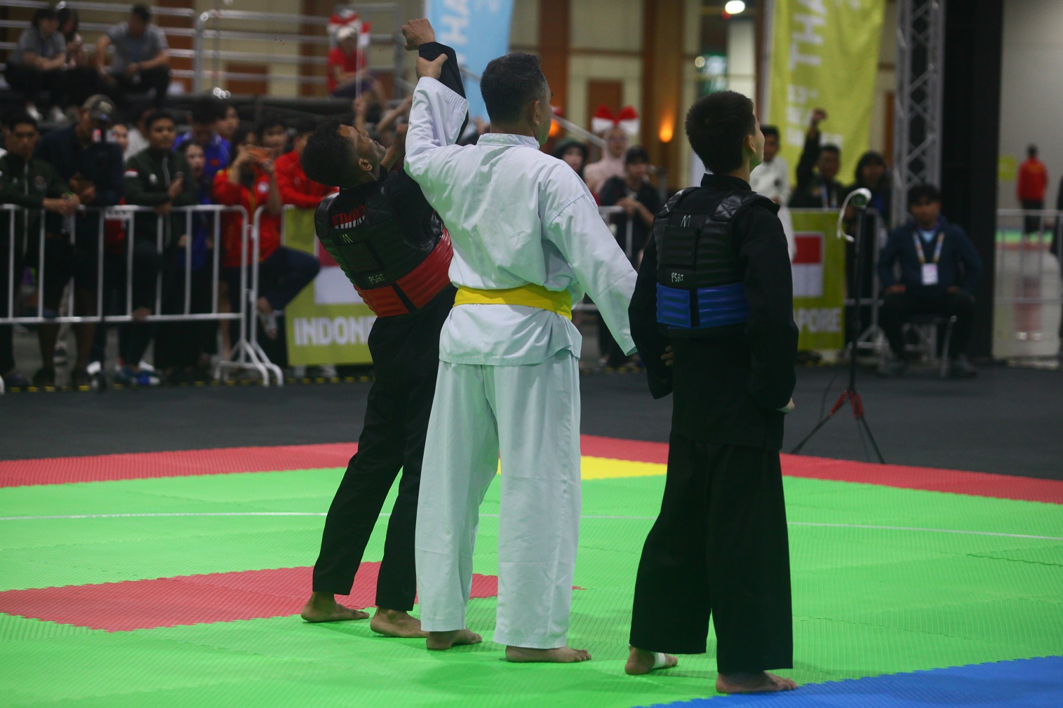 nguyen duc hau duoi 45kg pencaksilat 9