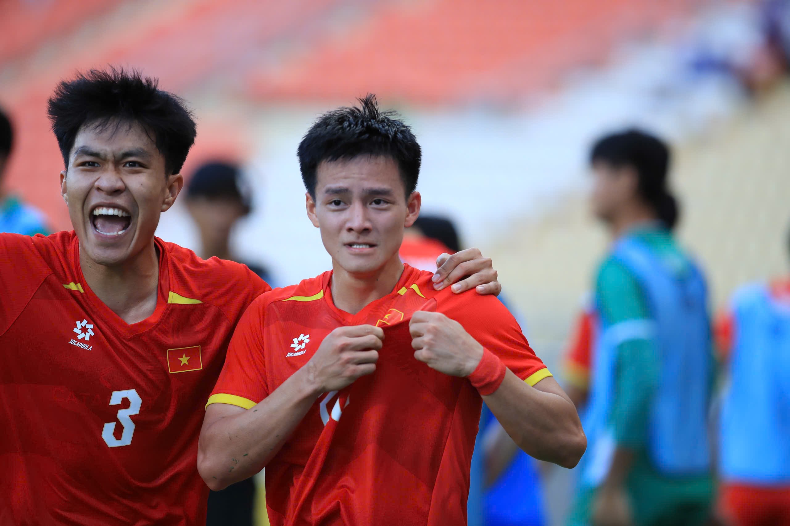 z73296351530874332b66c6322b35e2e2ba3ed573e8a42