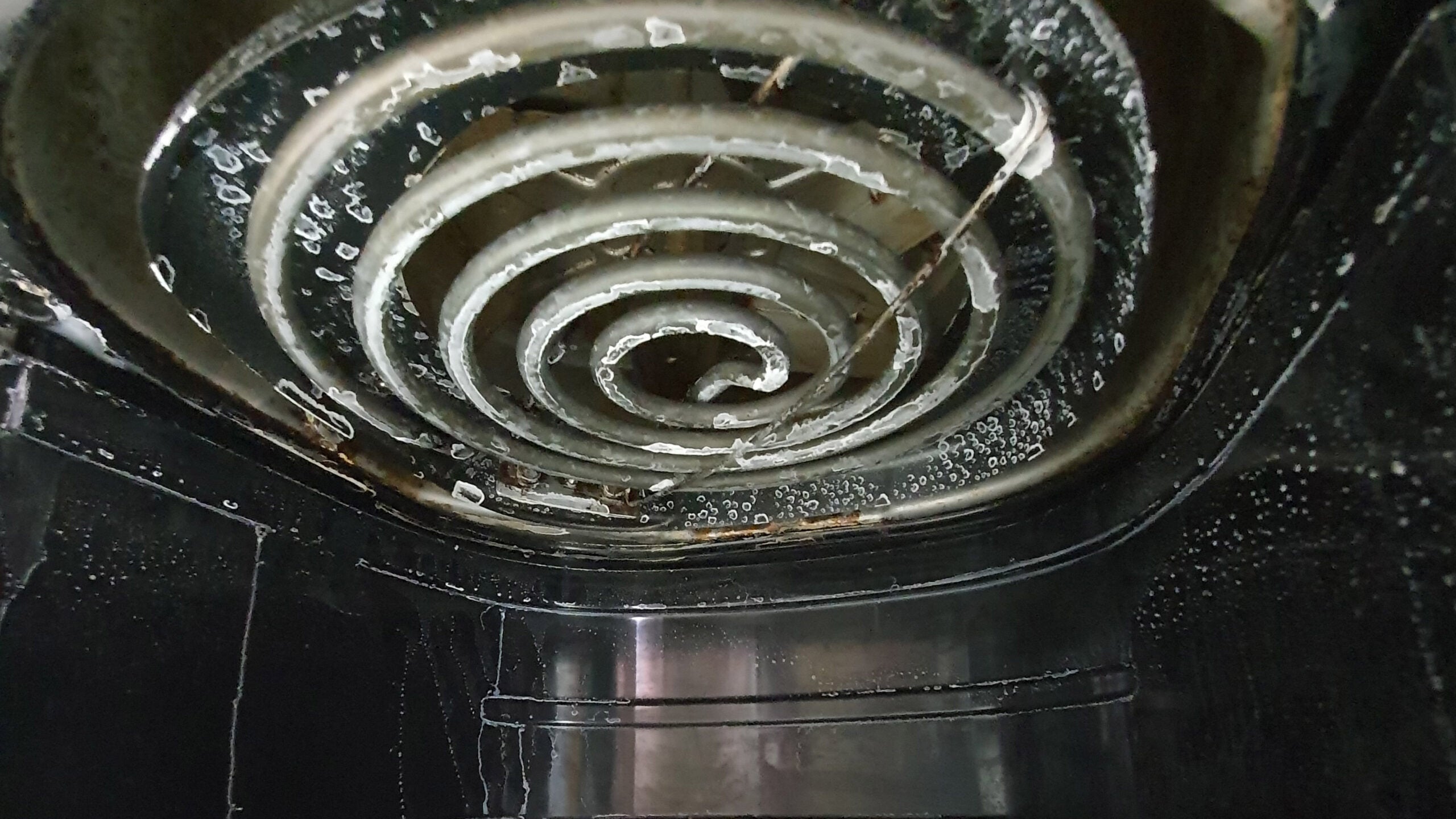 how to clean air fryer heating element featured scaled