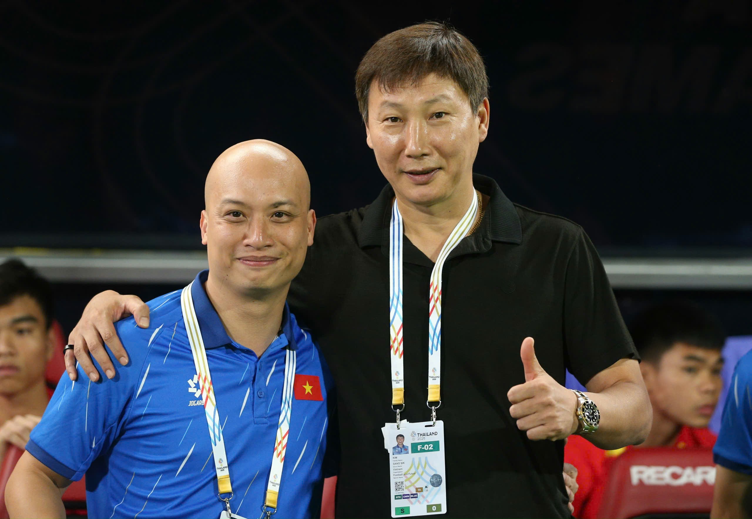 z734086962888906fb4c284596881f2cc0d7a865fd4502