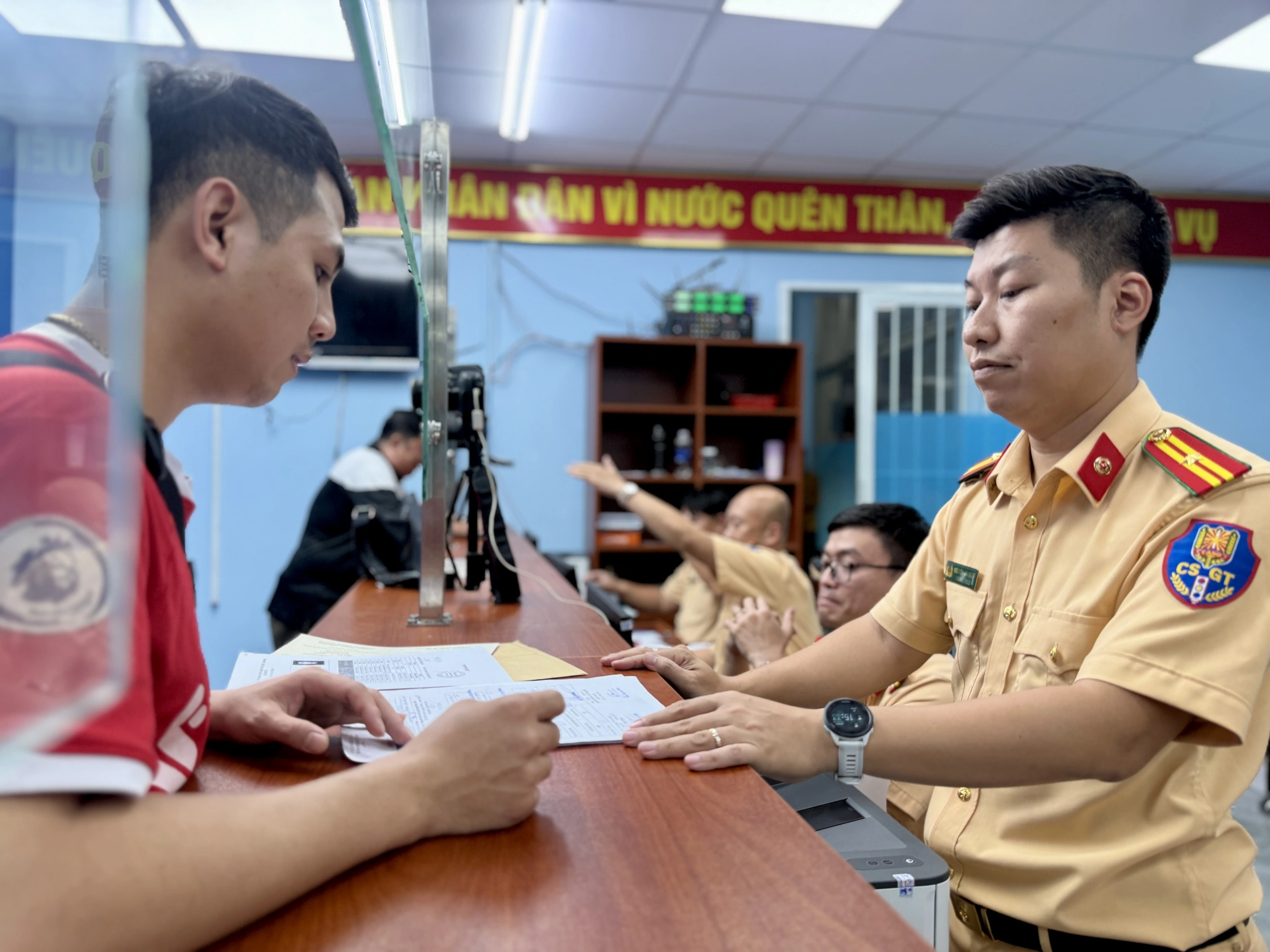 Những người dân nào có thể bị thu hồi bằng lái xe theo đề xuất mới nhất của Bộ Công an?