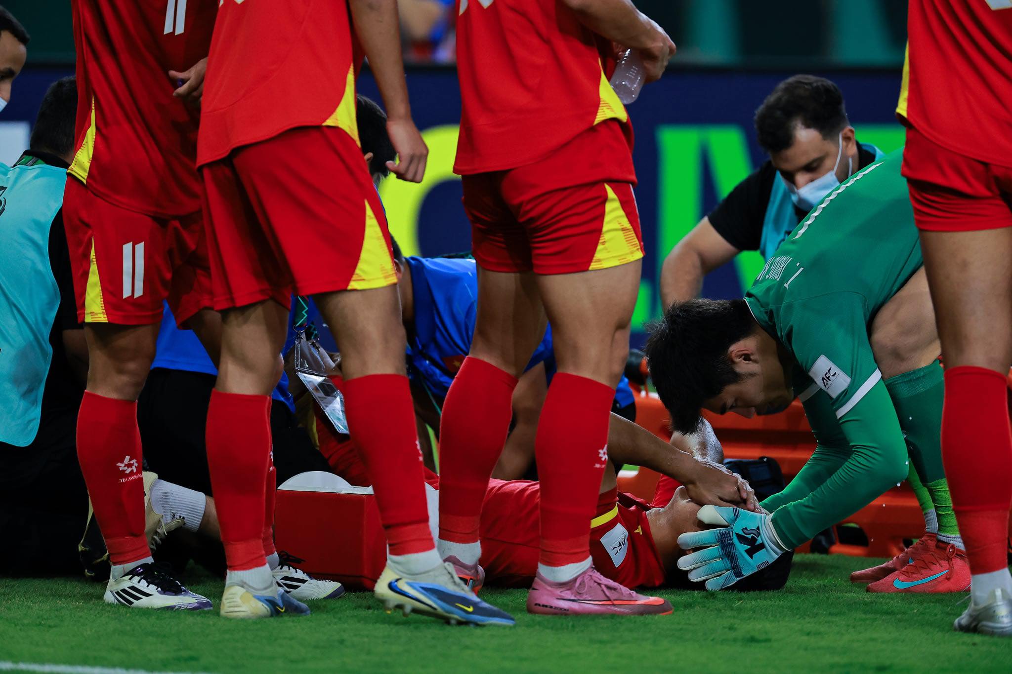 hieu minh chan thuong u23 viet nam 6