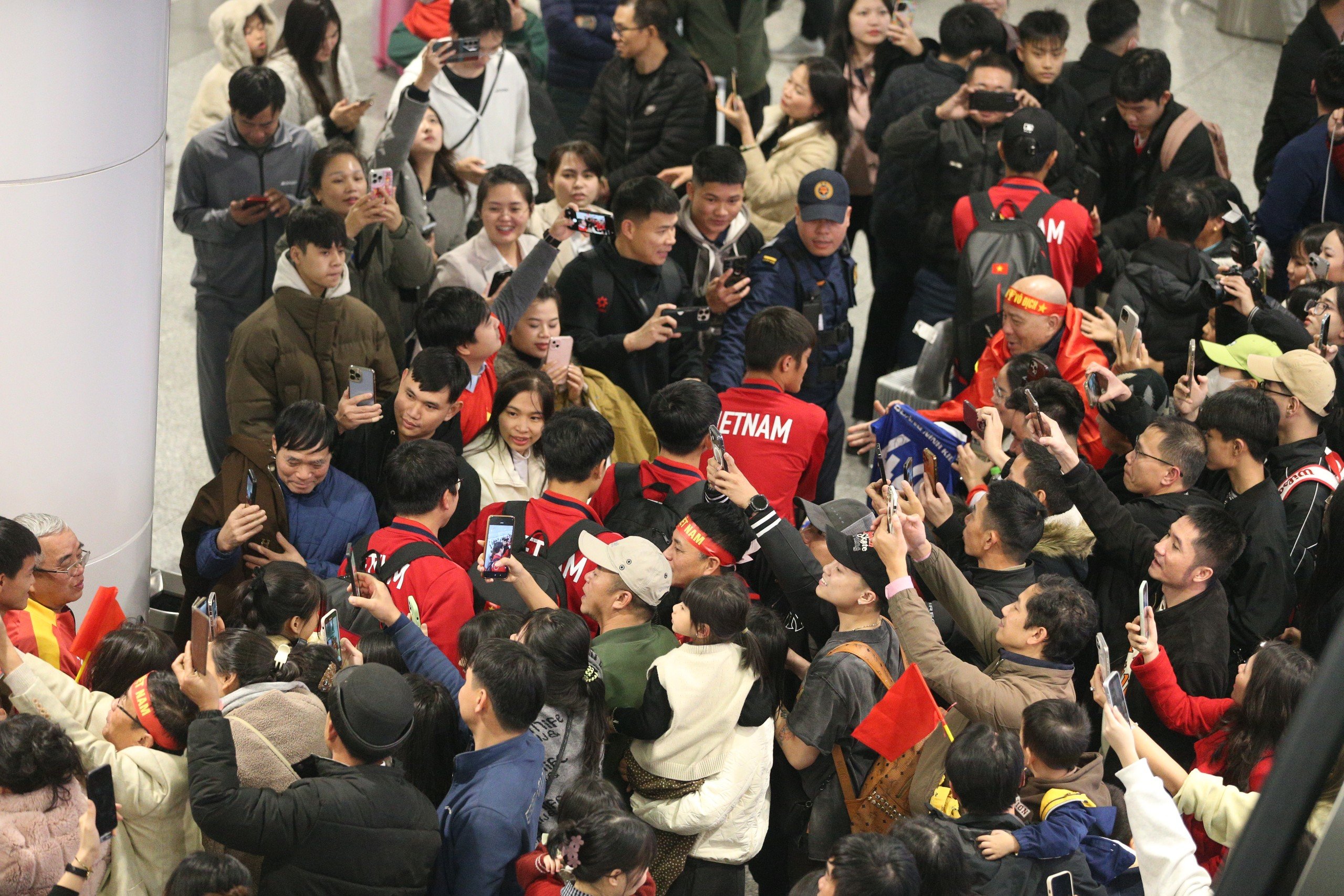 z74645594299664b1bc950e7eaf2d700cd913121ada0b7