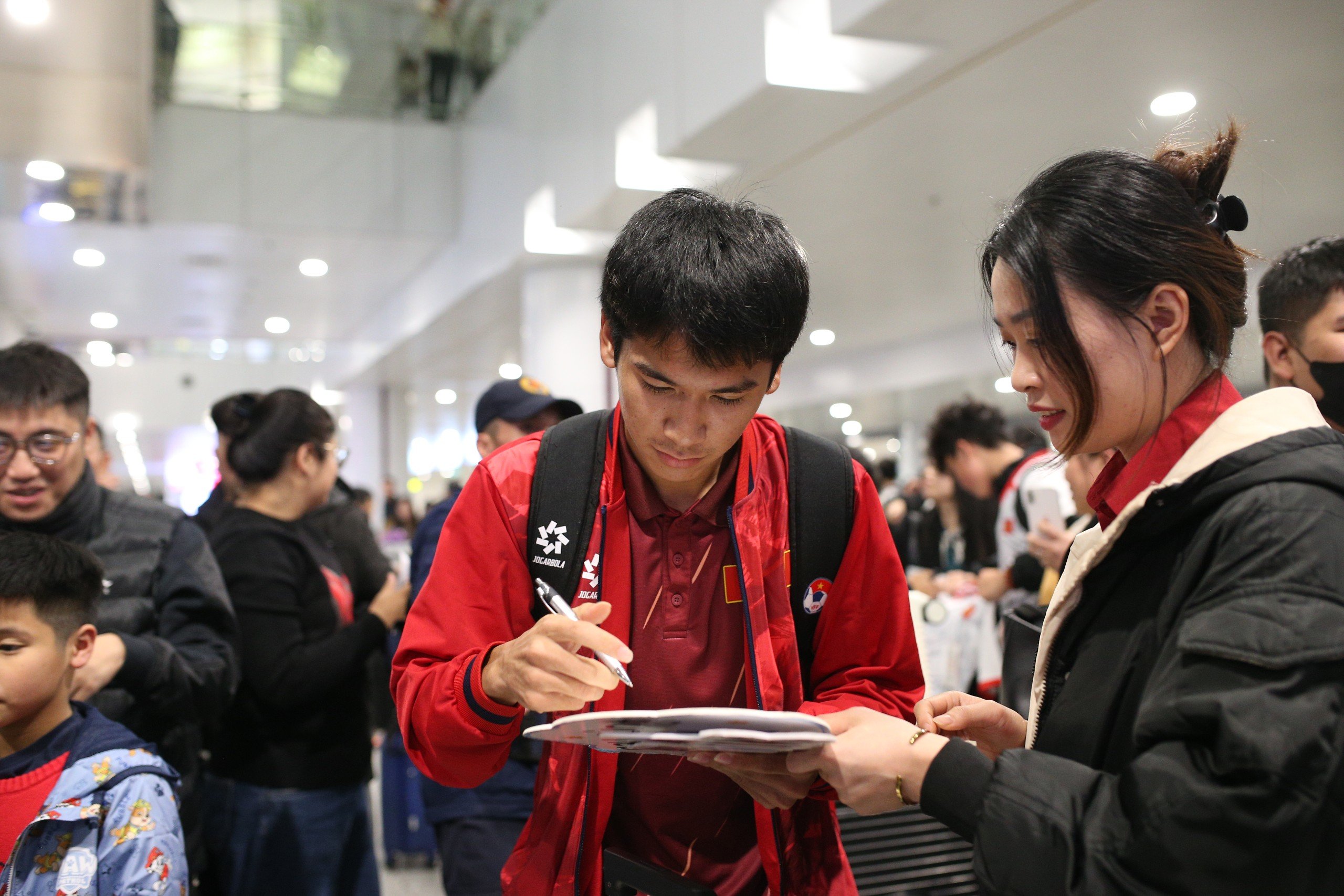 z7464559533914aa9db54b377bf9bc92062ff969cdbc63