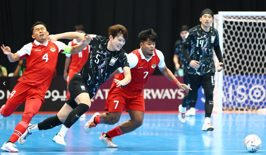 Giải châu Á: Thắng 5-0 Hàn Quốc, tuyển Indonesia 