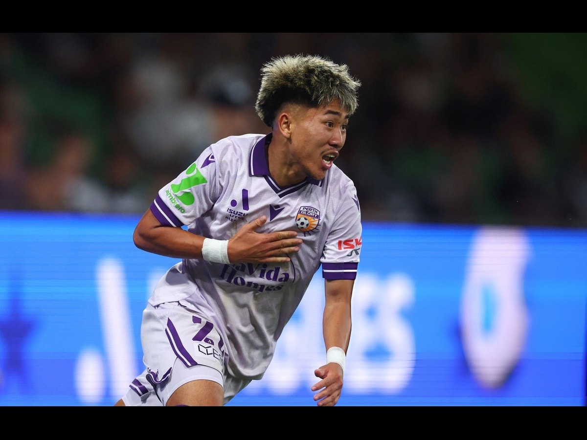 than dong viet kieu khoa ngo gay an tuong manh trong buoi tap dau tien tai ca tp hcm11