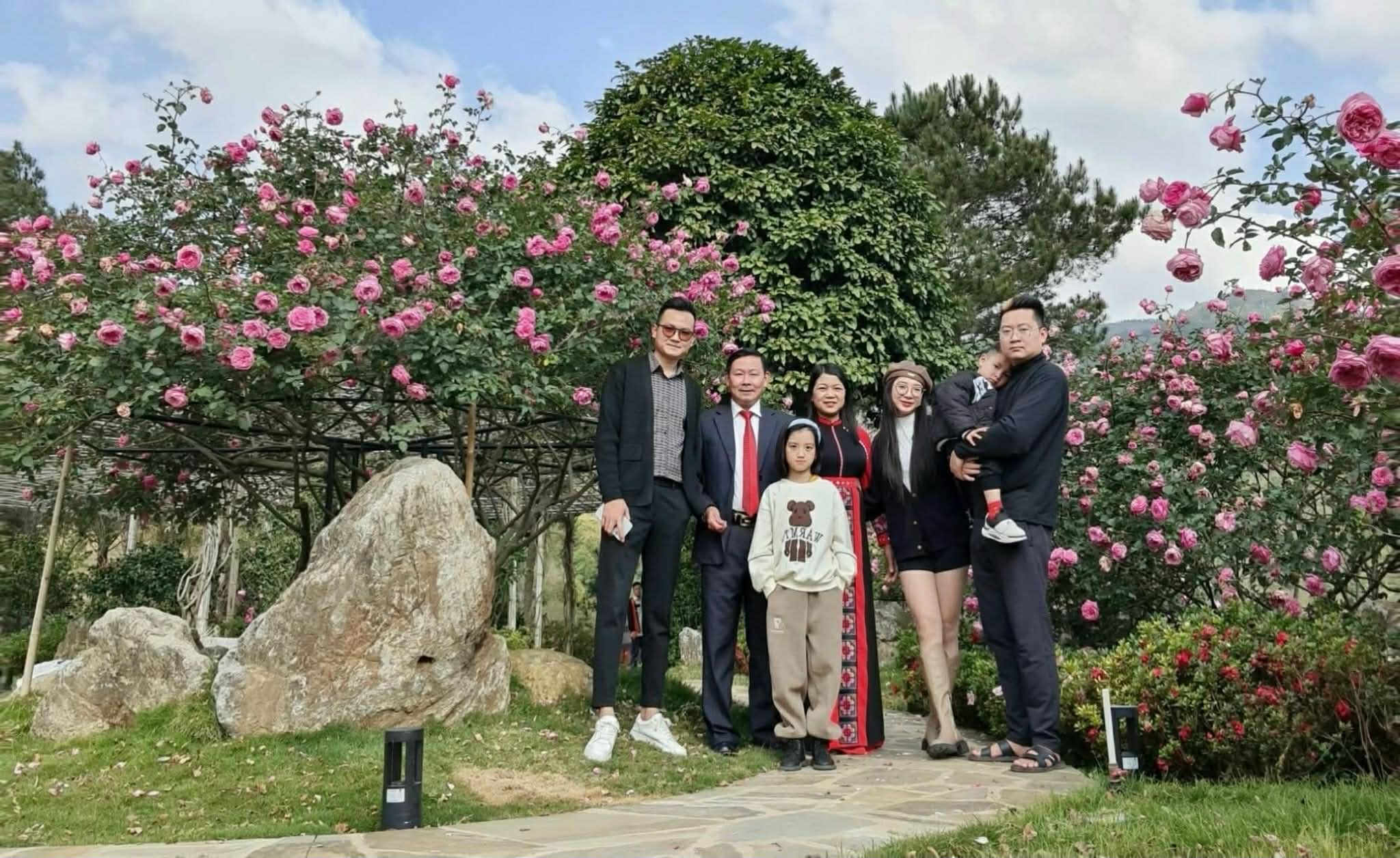 637822439841050208959891398102125487474113n