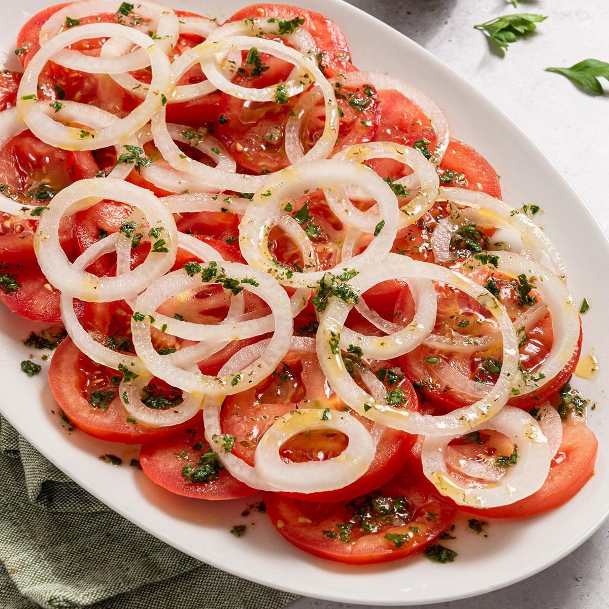 tomato onion saladexpstohd2424978soniabozzo6