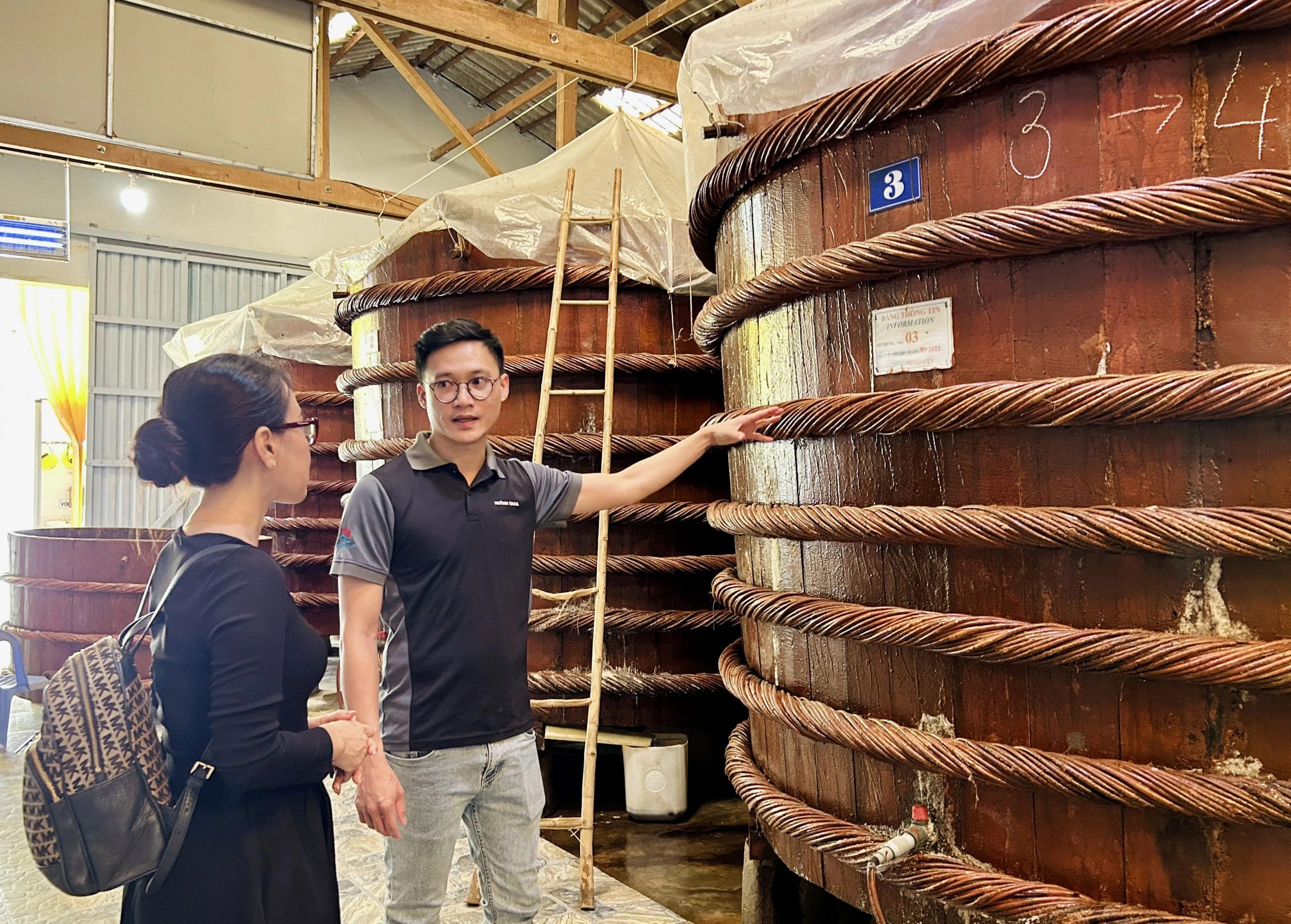 giu hon nuoc mam phu quoc 1 1