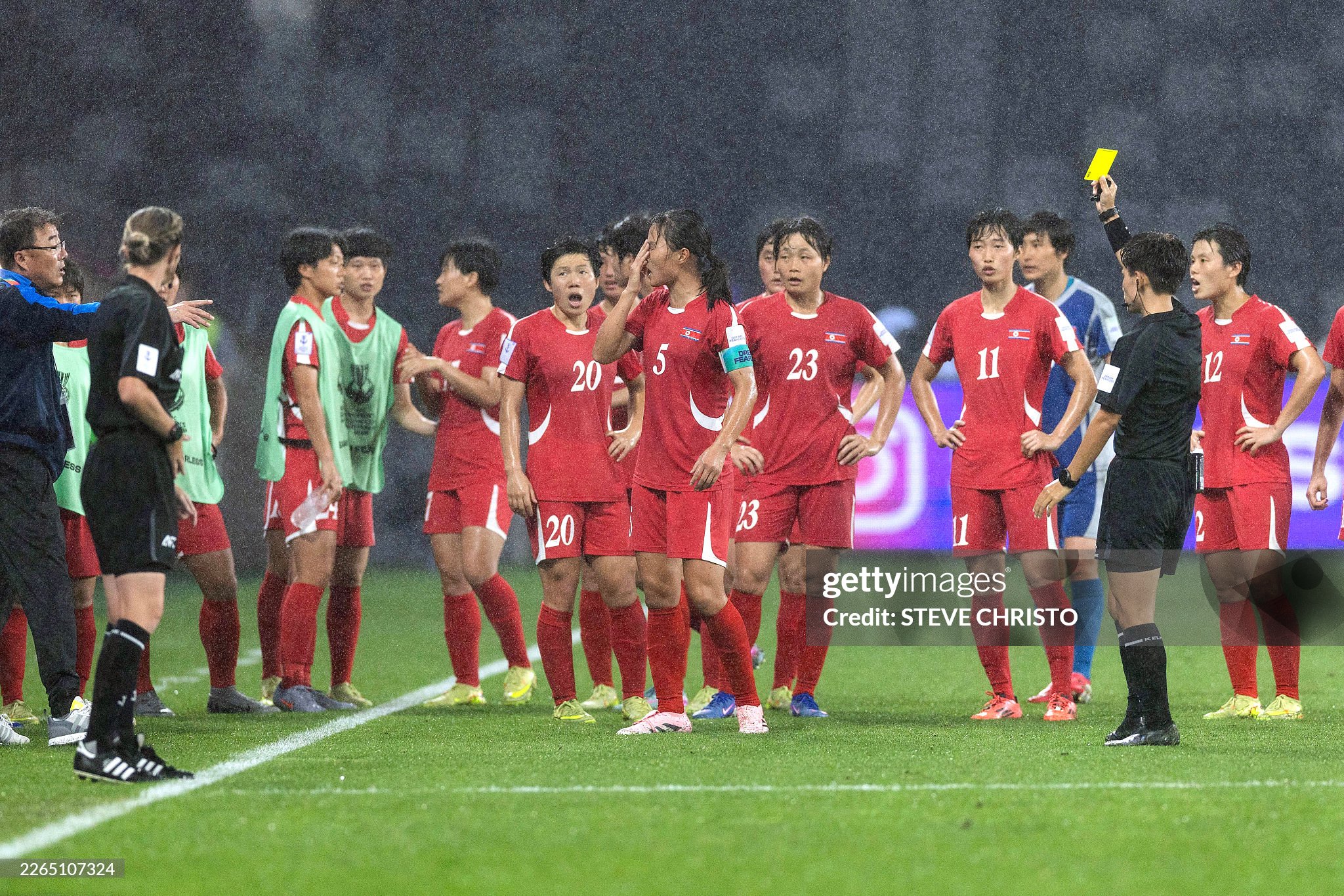 trung quoc trieu tien hlv 2