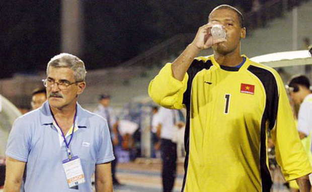 phan van santos viet nam 2