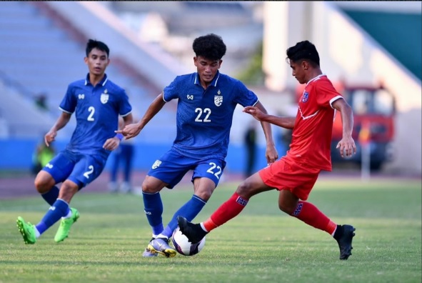 Tuyển Thái Lan tạo “mưa bàn thắng”, có thể gặp tuyển Việt Nam ở bán kết 