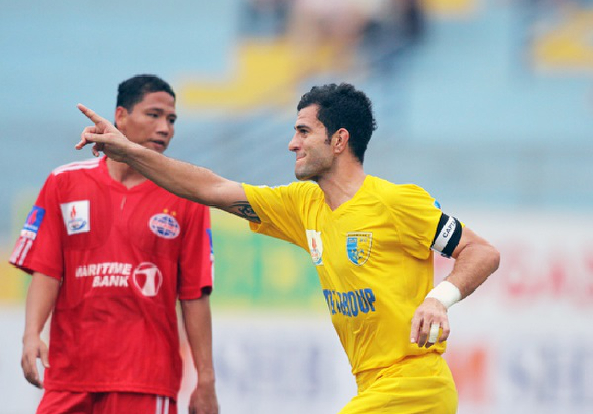roland ha noi fc