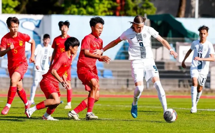 Tuyển Trung Quốc thua đau ở châu Âu, dễ sụp đổ trước Italia