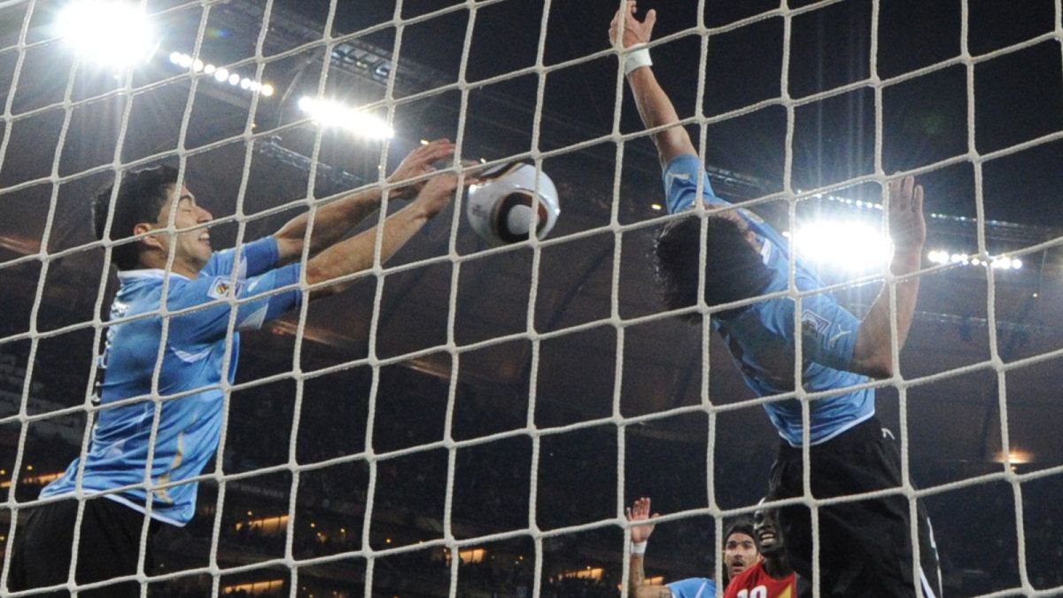 luis suarez handball 2010 world cup uruguay ghana