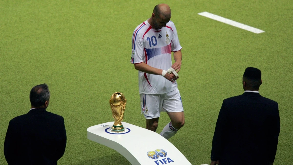 zinedinezidaneworldcup2006finaltrophy