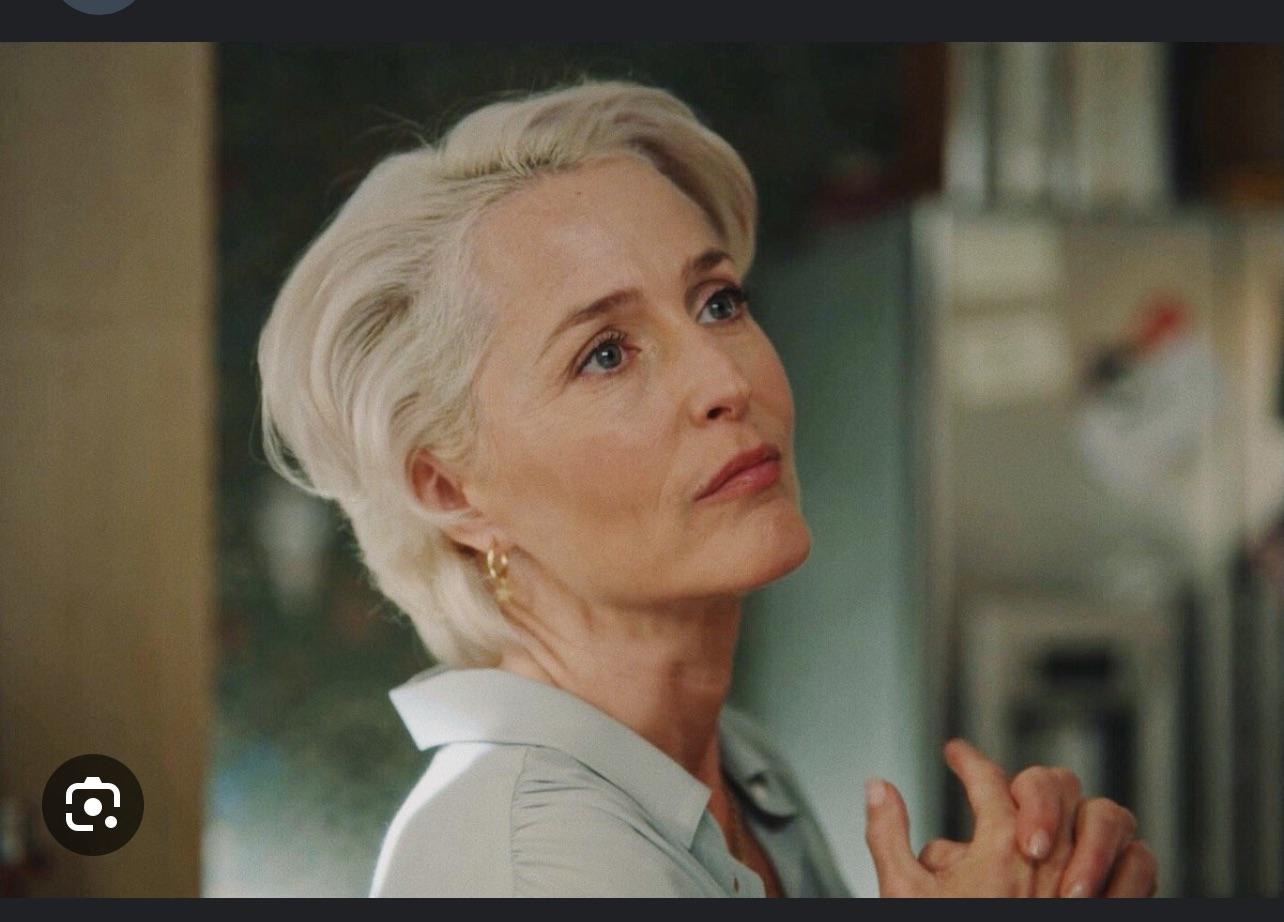 jean milburn season 1 hair i am clueless v0 ym7v1rrx85yb1