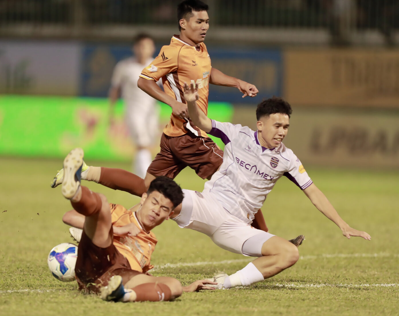 hagl binh duong 8