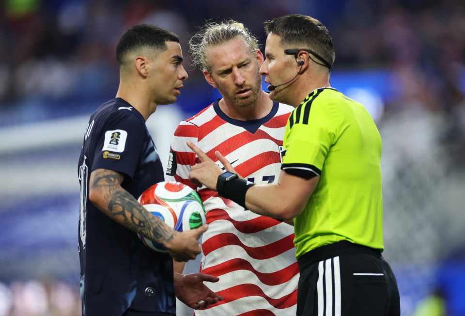 referee danny makkelie speaks miguel 1087971401