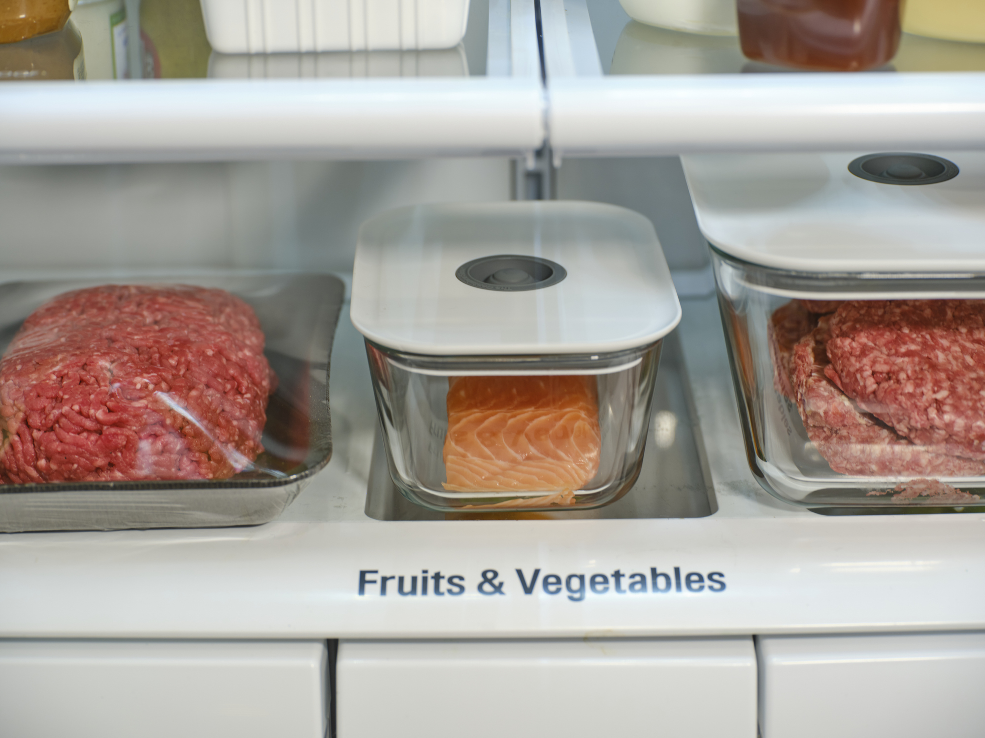 351992 2000x1500 meat in fridge 1462726356