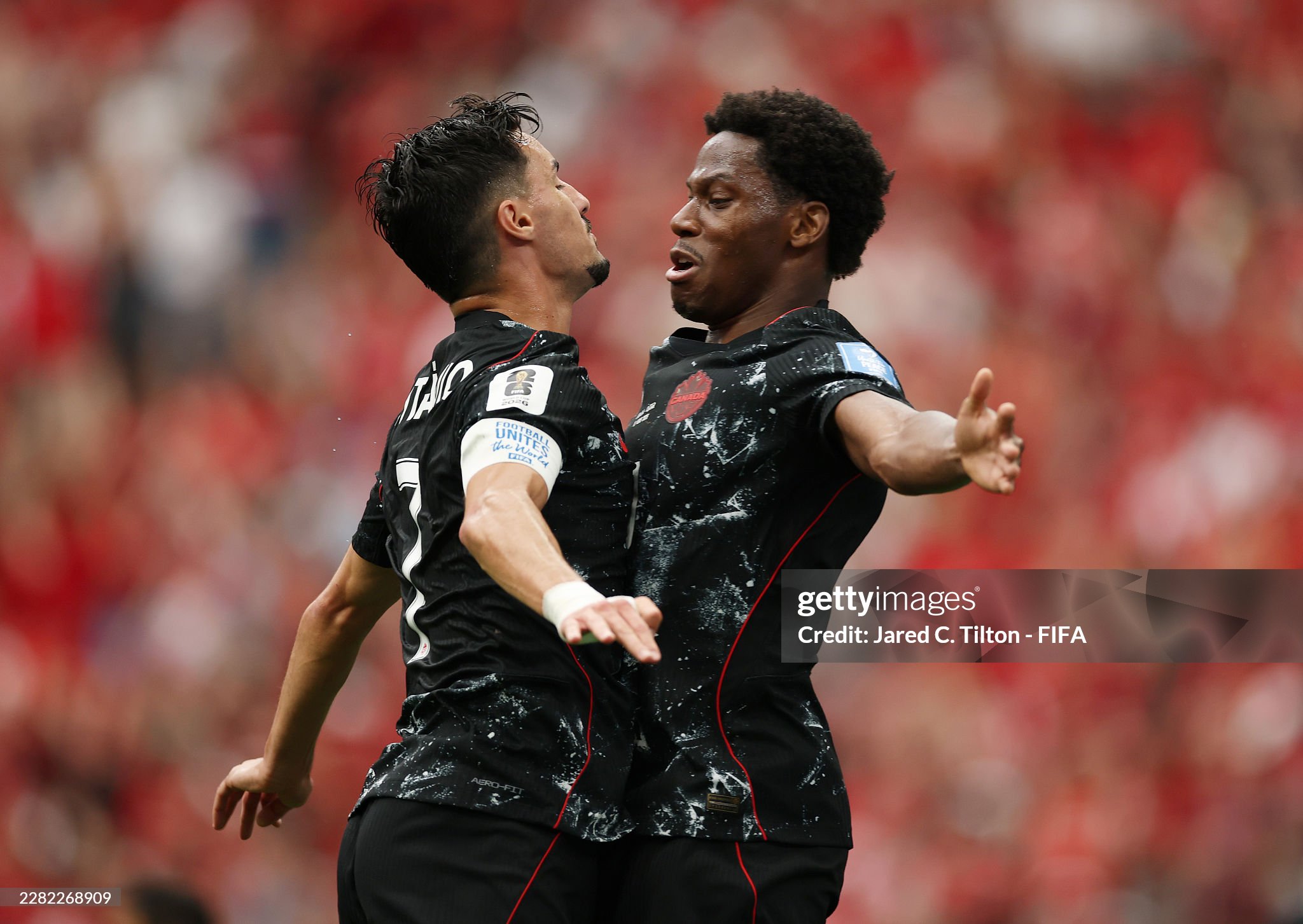 Canada hủy diệt Qatar 6-0, Jonathan David lập hat-trick giữa cơn ác mộng của nhà vô địch châu Á
