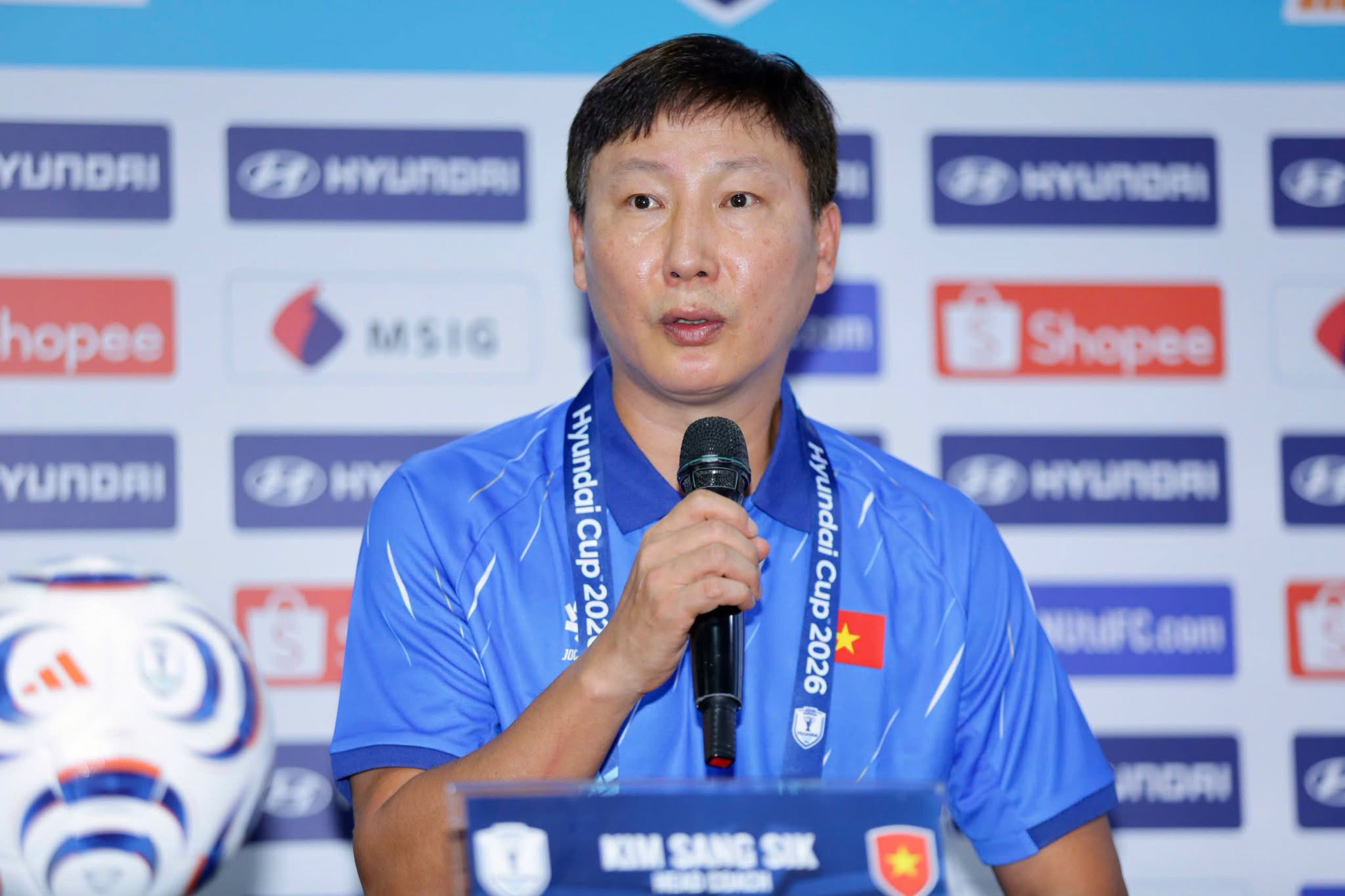 HLV Kim Sang-sik “đọc bài” của đối thủ, tuyên bố hạ gục Malaysia ở bán kết AFF Cup