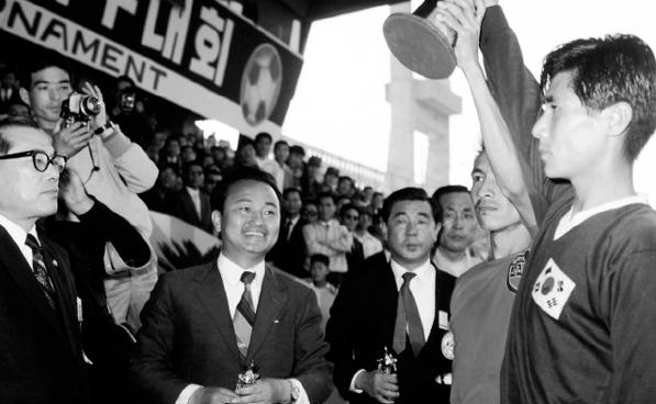 bong da myanmar 4