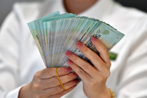 nguoi trung xo so tu 5 trieu dong co bat buoc nhan chuyen khoan 451