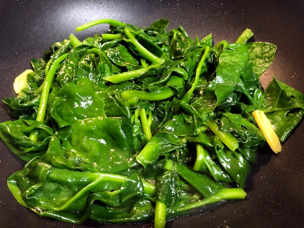 malabar spinach stir fry 2 1024x768