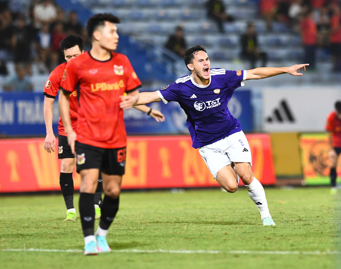aymeric ha noi ninh binh 2
